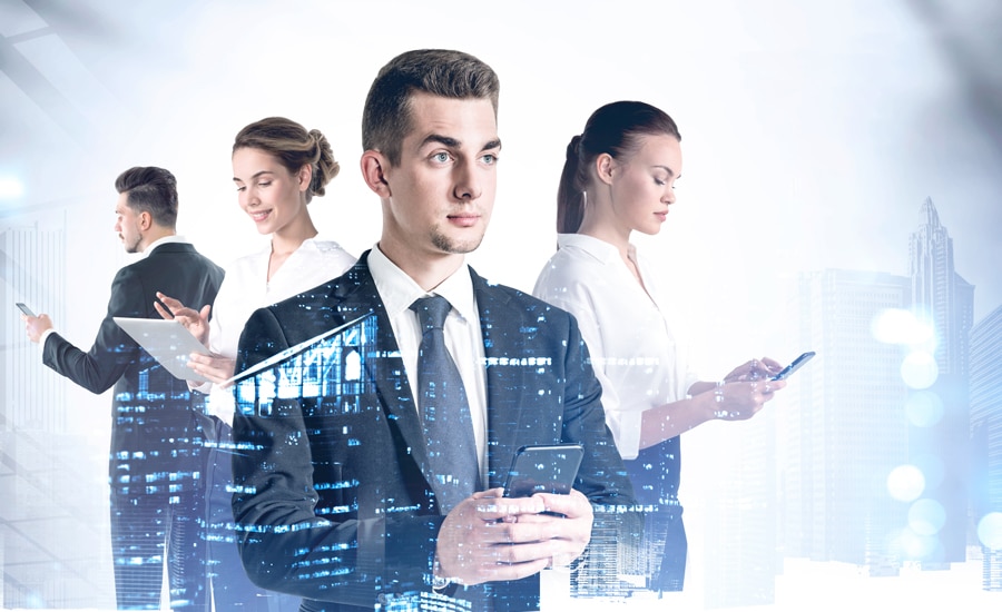 Ejecutivos que ofrecen soluciones de facturación electrónica